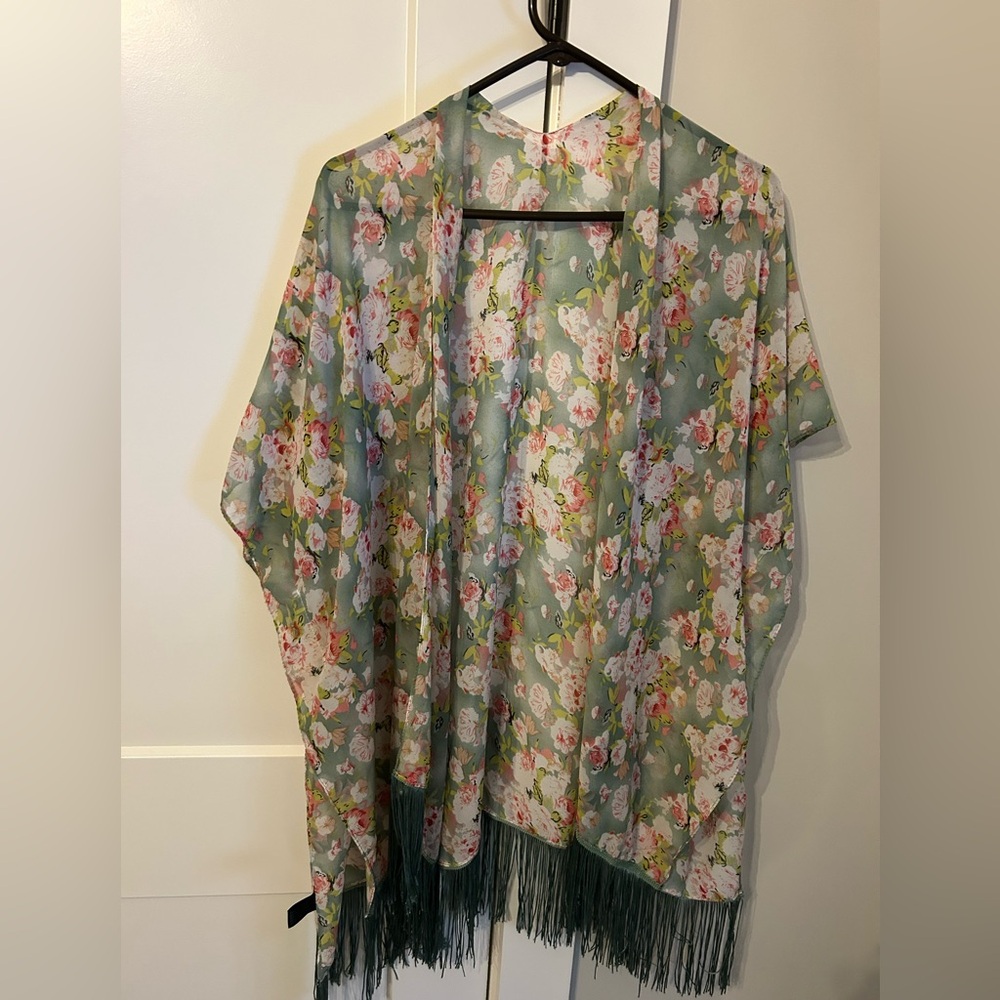 Floral Kimono with Fringe - Picture 3 of 5